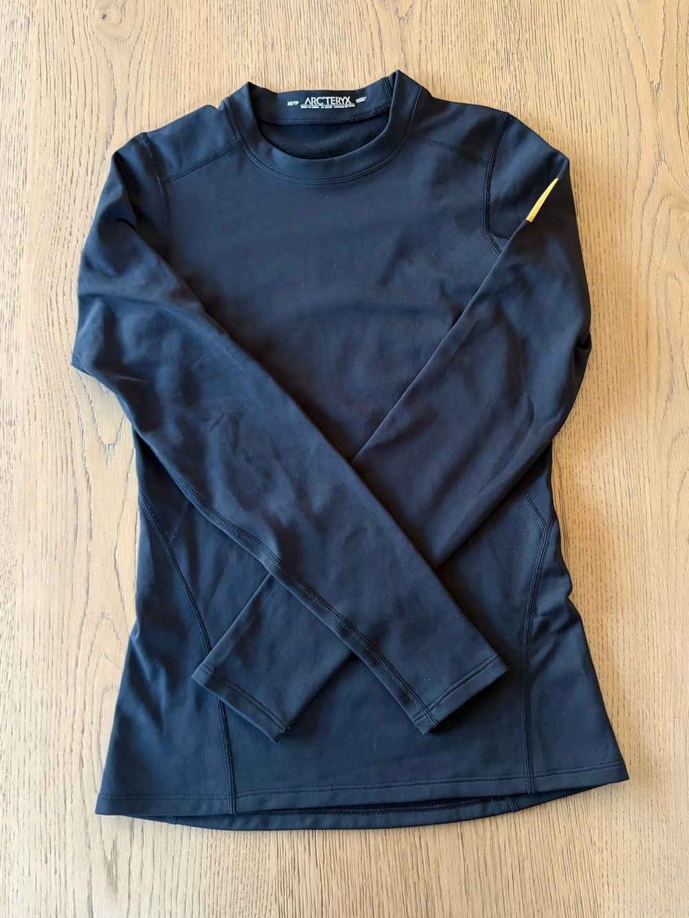 Arc’teryx Women’s XS Black Long Sleeve Performance Base Layer Top